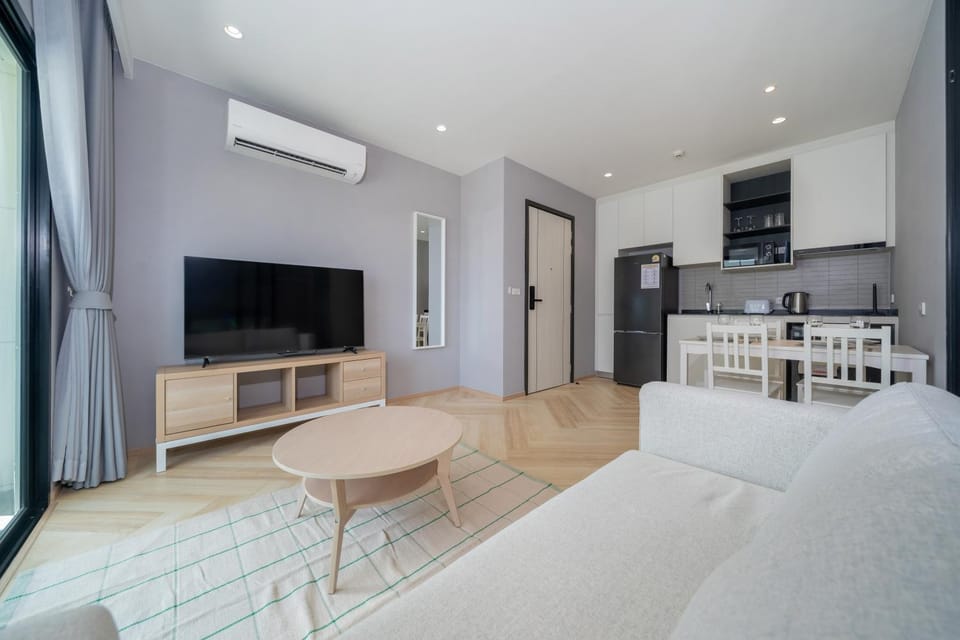 Apartments 15 minutes walk from Bangtao Beach with a cinema Free Airoport Pick up from 14 days Apartment in Choeng Thale