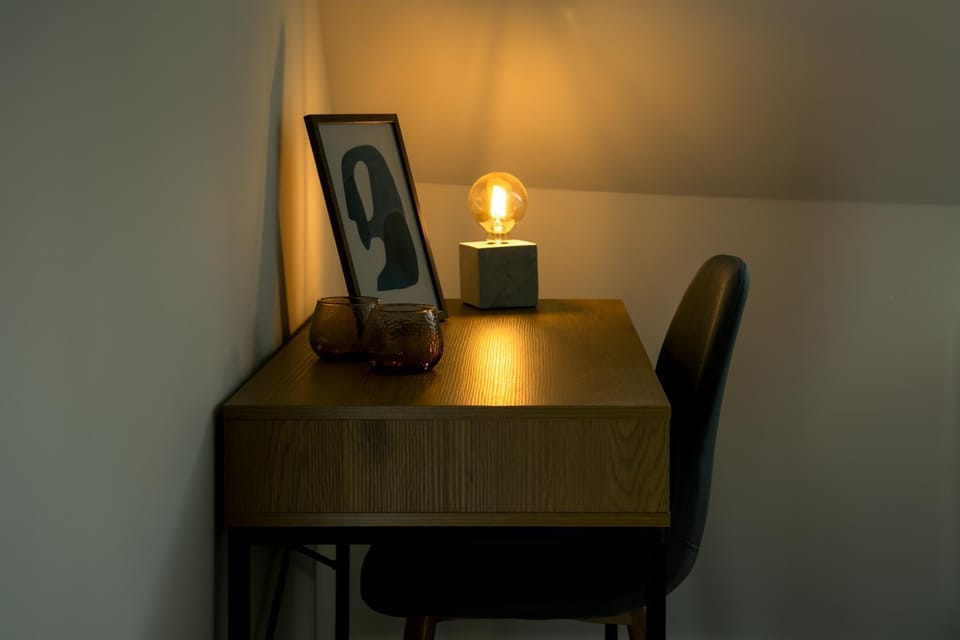 Photo of the whole room, Bedroom