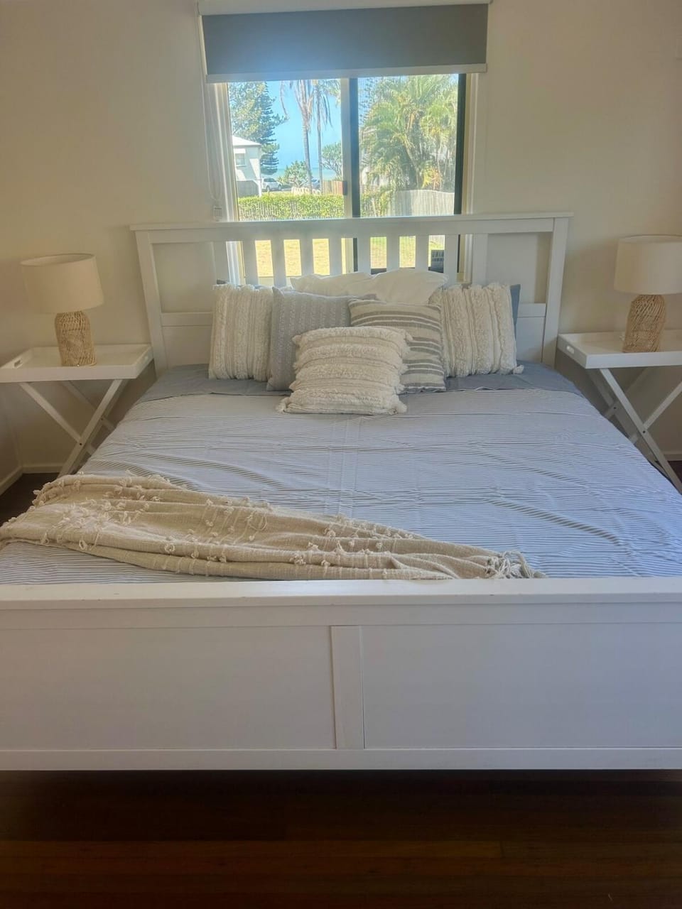 Seeside Cottage Bargara - Beach 100m, Pet-Friendly House in Bargara