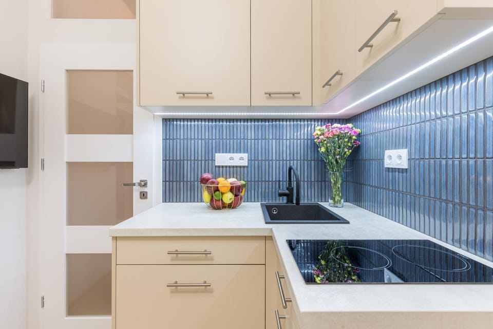 TV and multimedia, Kitchen or kitchenette