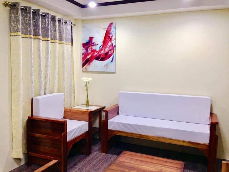 Dumaguete Suites Apartment in Dumaguete