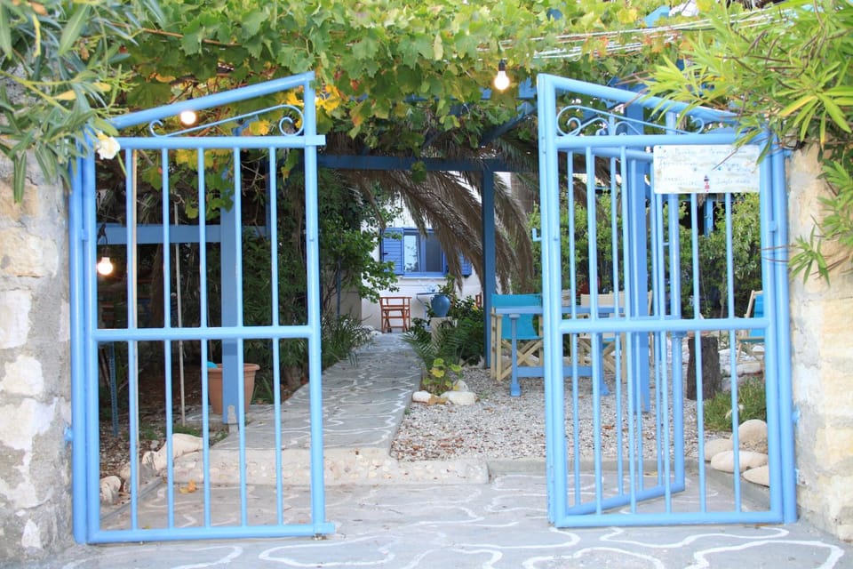 Facade/entrance, Day
