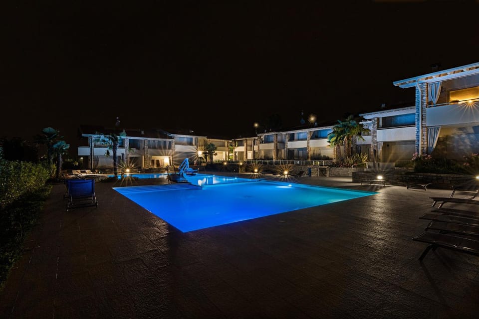 Night, Swimming pool