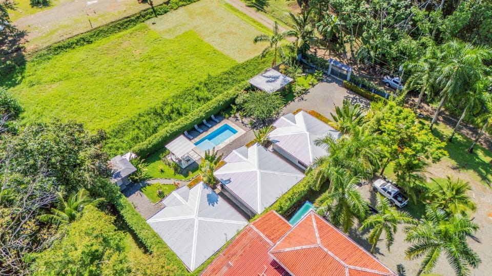 Tropical 3 Cozy Cabins with Pool in Central Uvita Cabin in Uvita