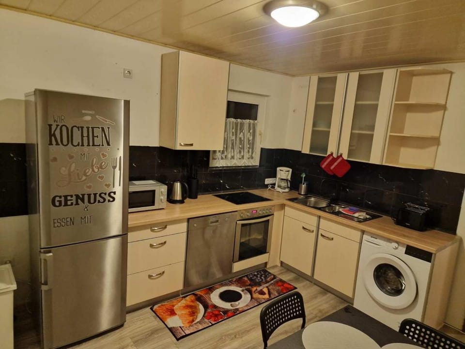 Coffee/tea facilities, stove