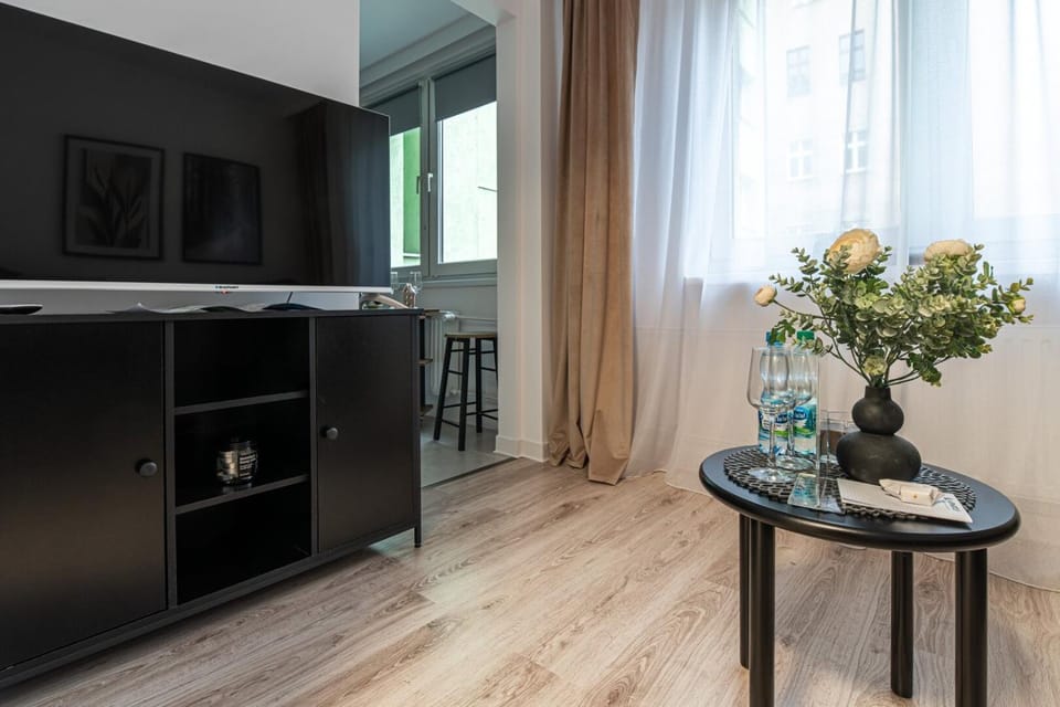 TV and multimedia, Kitchen or kitchenette