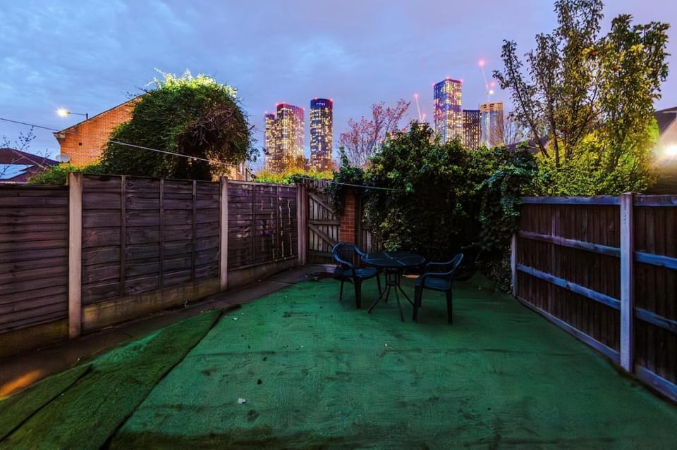 Manchester City Centre,Central House, Free Parking Apartment in Salford