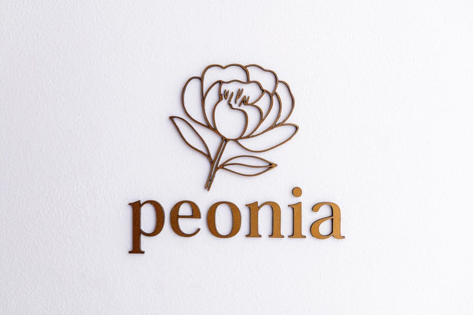 Property logo or sign, Logo/Certificate/Sign, Text overlay