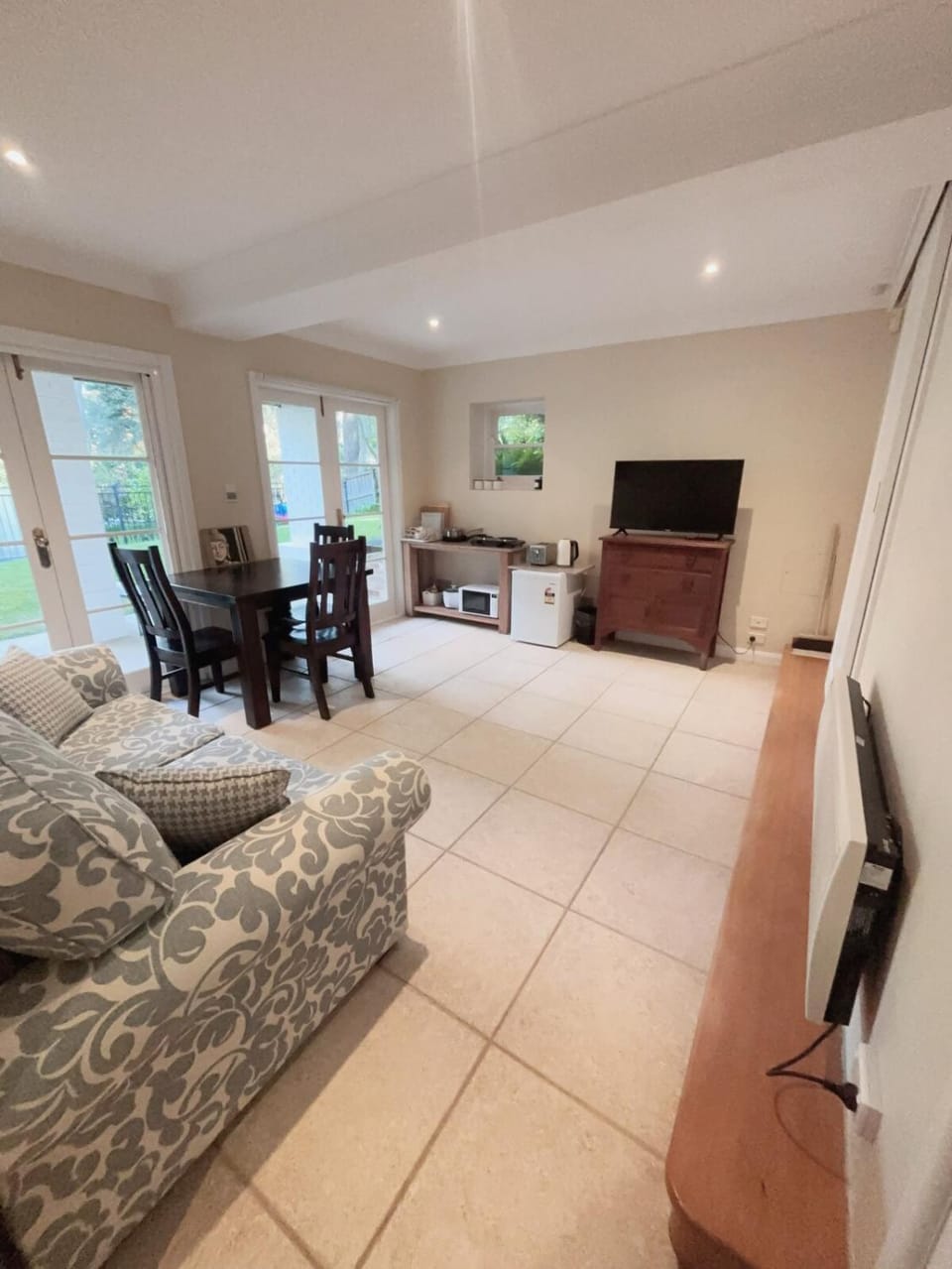 Self-contained unit in Wahroonga House in Sydney