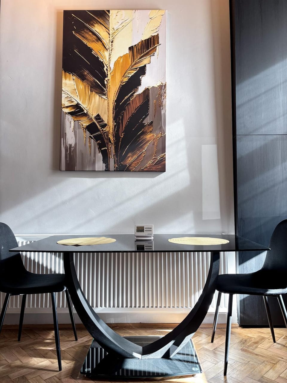 Moonlight City Center Studio-Private Parking, king Apartment in Cluj-Napoca
