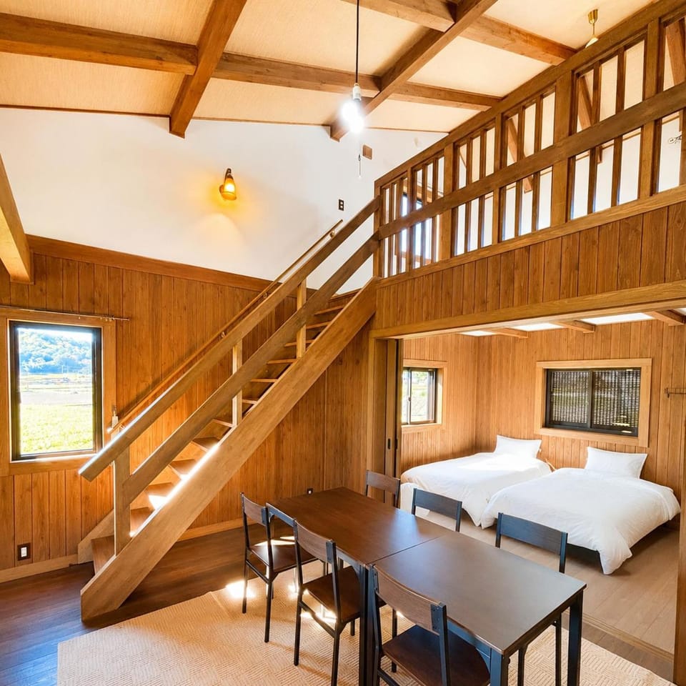 Living room, Photo of the whole room, Bedroom