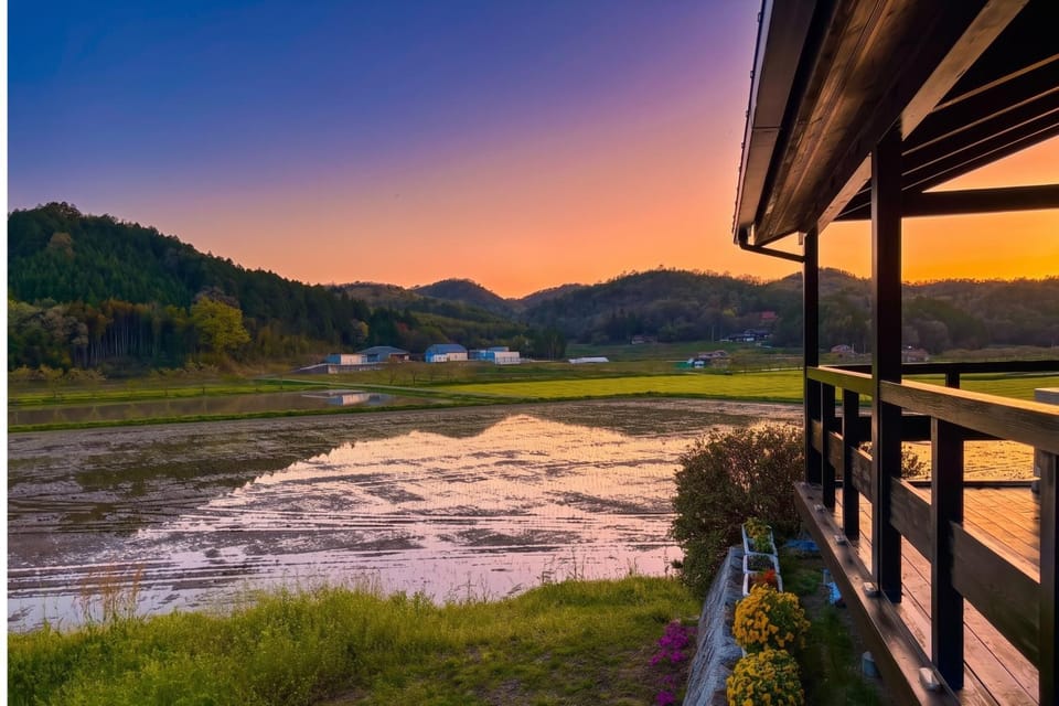 Property building, Natural landscape, View (from property/room), Balcony/Terrace, Balcony/Terrace, Mountain view