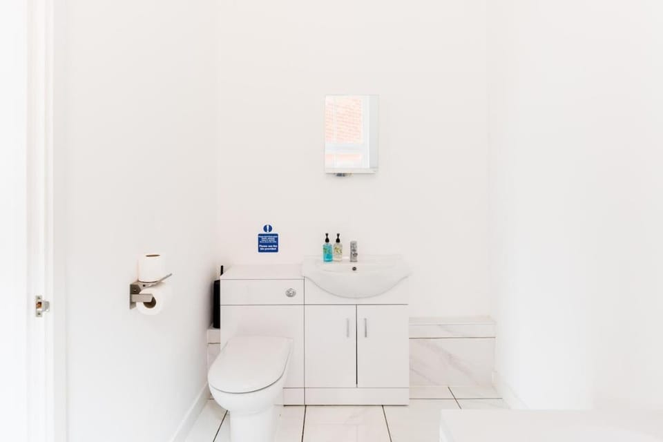 Toilet, Bathroom