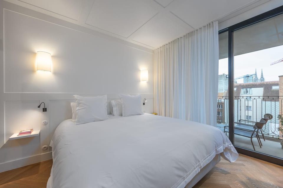 Bed, Balcony/Terrace, Bedroom