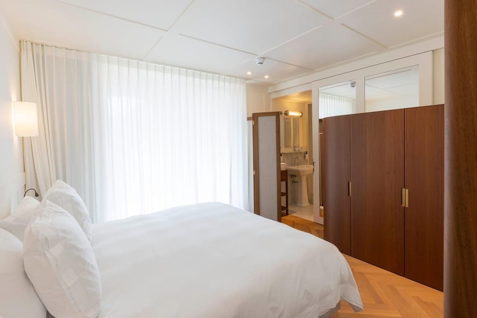 Bed, Bathroom, Bedroom, wardrobe