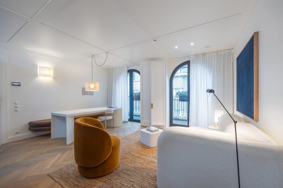 Living room, Seating area