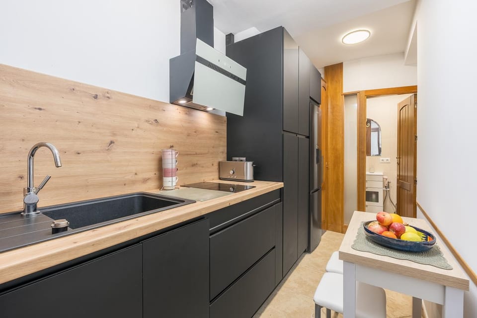 Bright Breather - El Laurel Apartment in Granada
