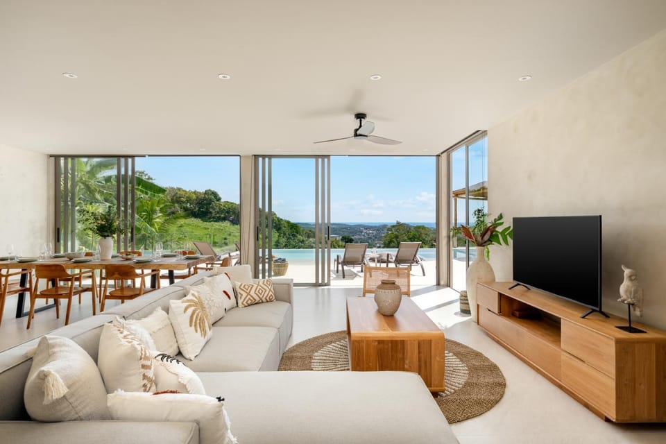 Property building, Communal lounge/ TV room, Natural landscape, TV and multimedia, View (from property/room), View (from property/room), Balcony/Terrace, Living room, Seating area, Mountain view, Mountain view, Pool view, Sea view, Sea view, children, children, dishwasher, washing machine, washing machine