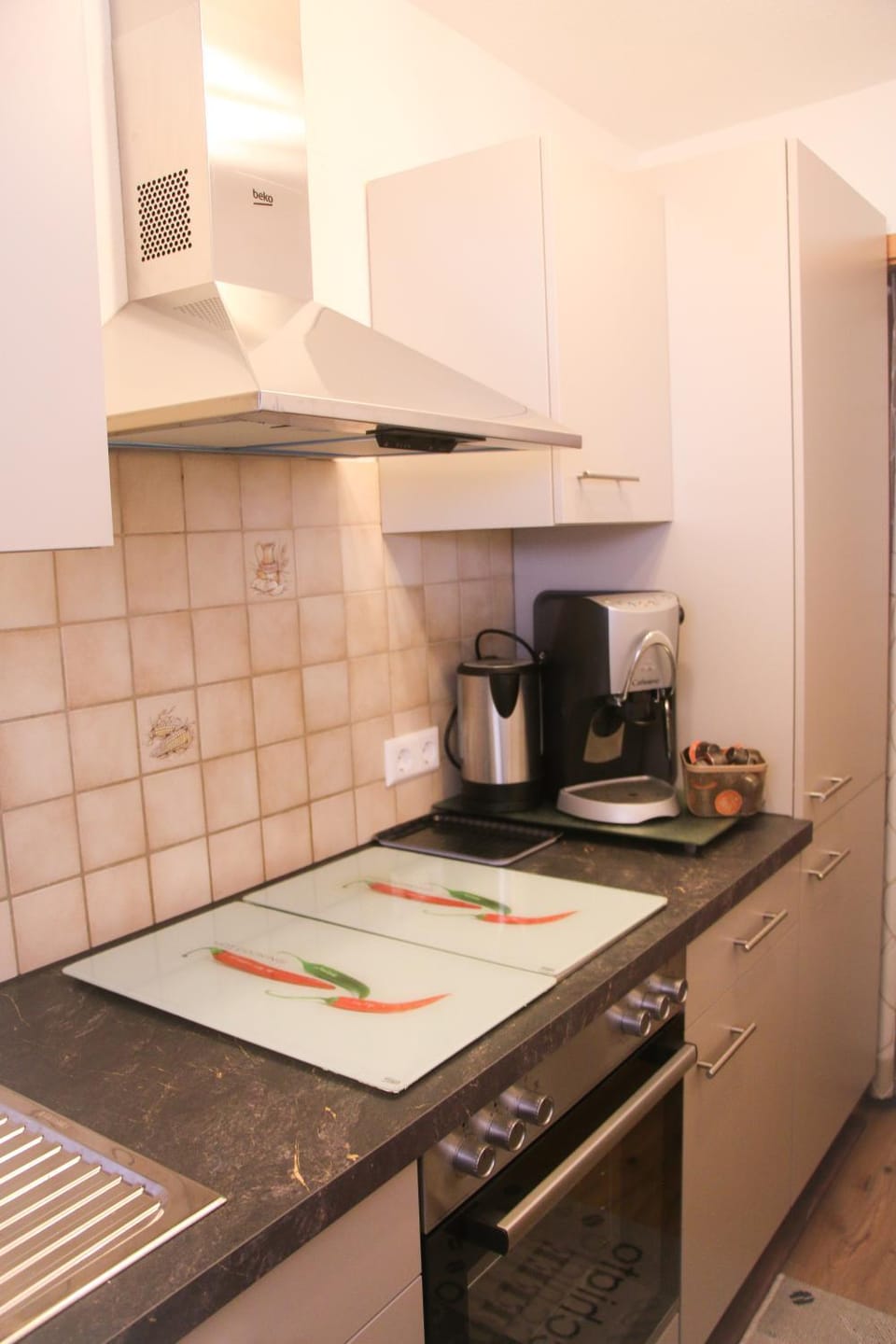 Kitchen or kitchenette, Living room
