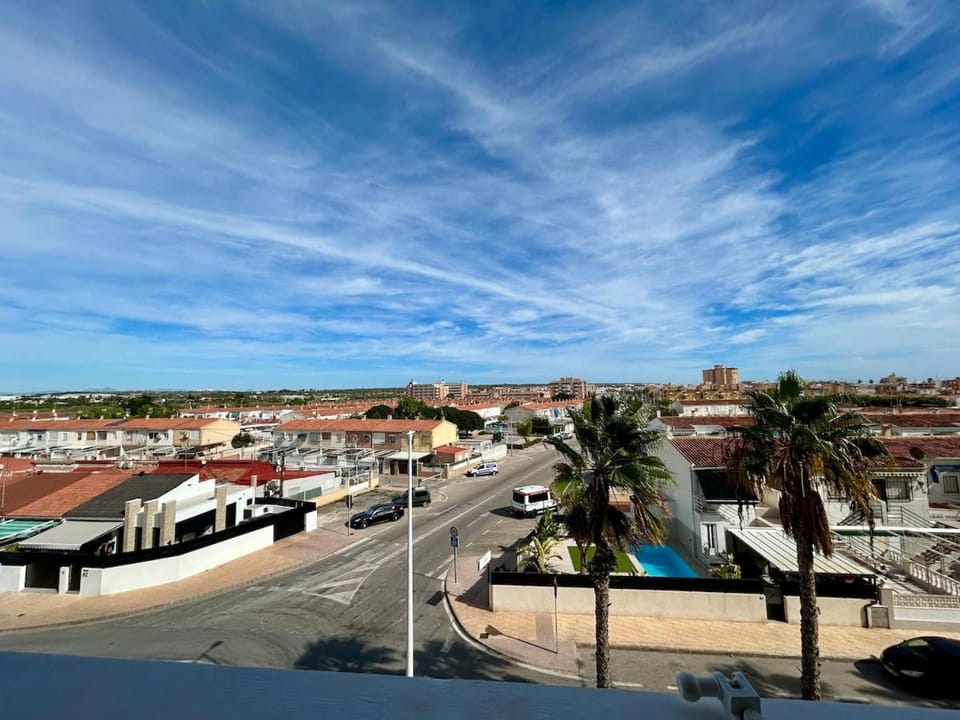 Playa Lisa Terraza Chill & Vistas Salinas 6 Pax Apartment in Santa Pola
