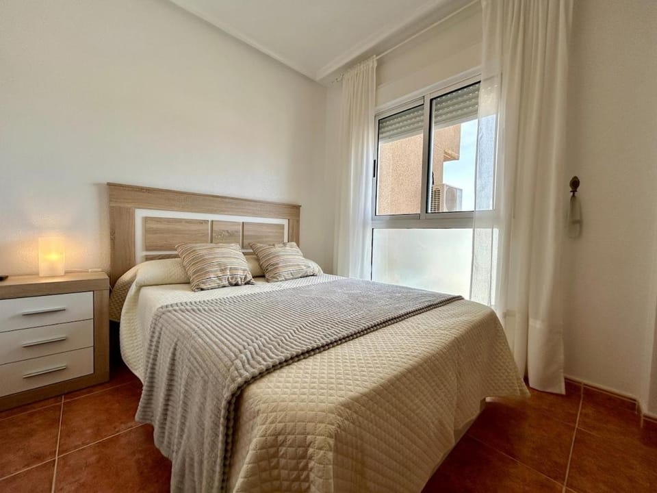 Playa Lisa Terraza Chill & Vistas Salinas 6 Pax Apartment in Santa Pola