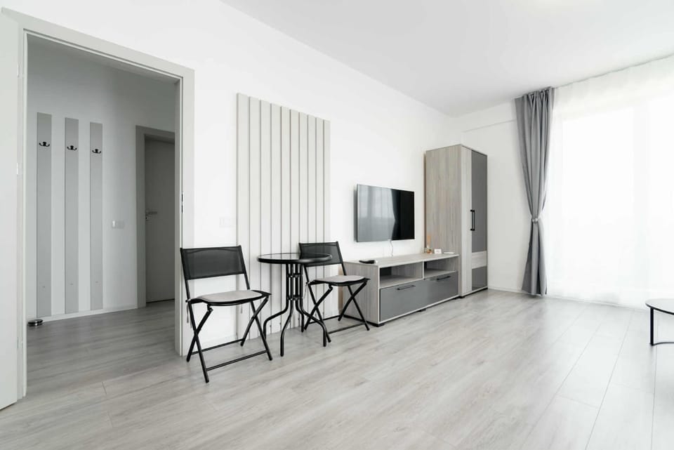Communal lounge/ TV room, TV and multimedia, Living room, Seating area