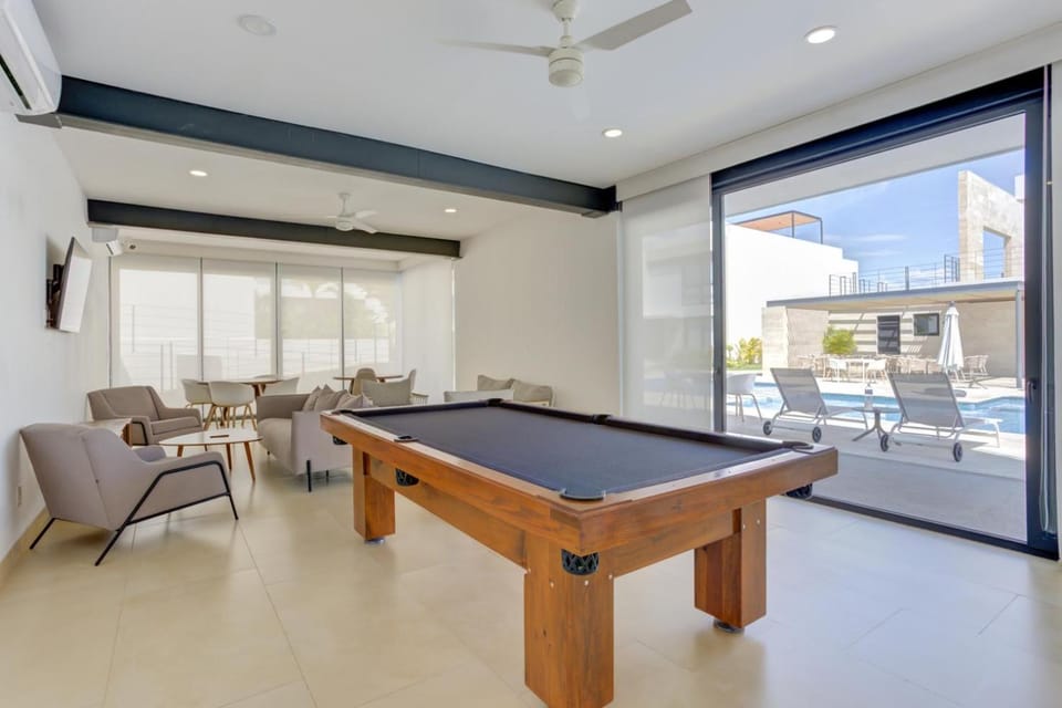Billiard, Game Room, TV and multimedia, Seating area