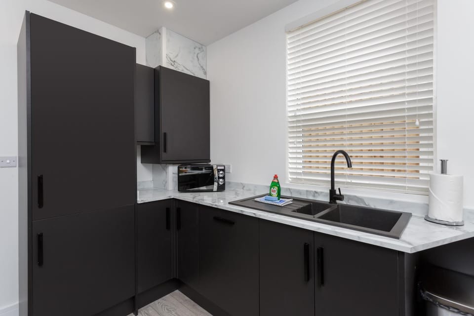 Open Mind Property - 3 Bedroom , Henderson Lodge Apartment in Portsmouth
