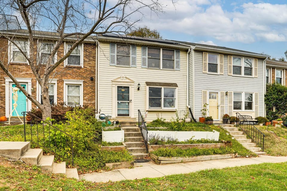 Near Trails, Parks & Orchards: Germantown Retreat House in Germantown