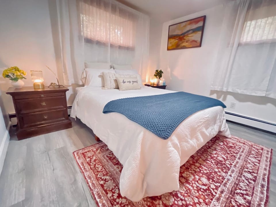 Cozy Comfort Living - A Home Away From Home Apartment in Bethpage