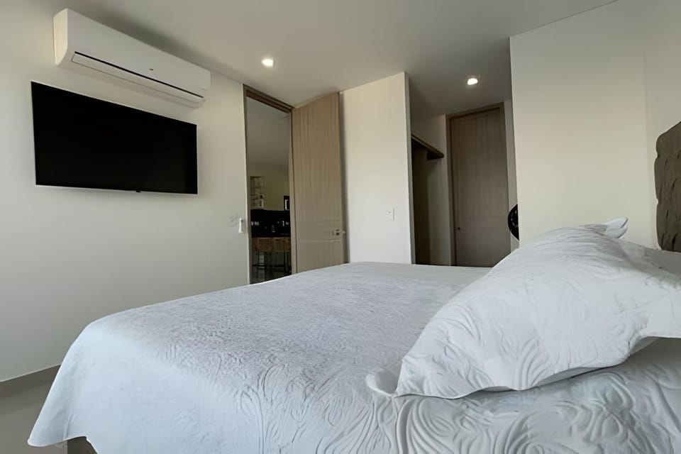 Infinitum Spectacular 23rd floor 1 BR Condo Apartment in Cartagena