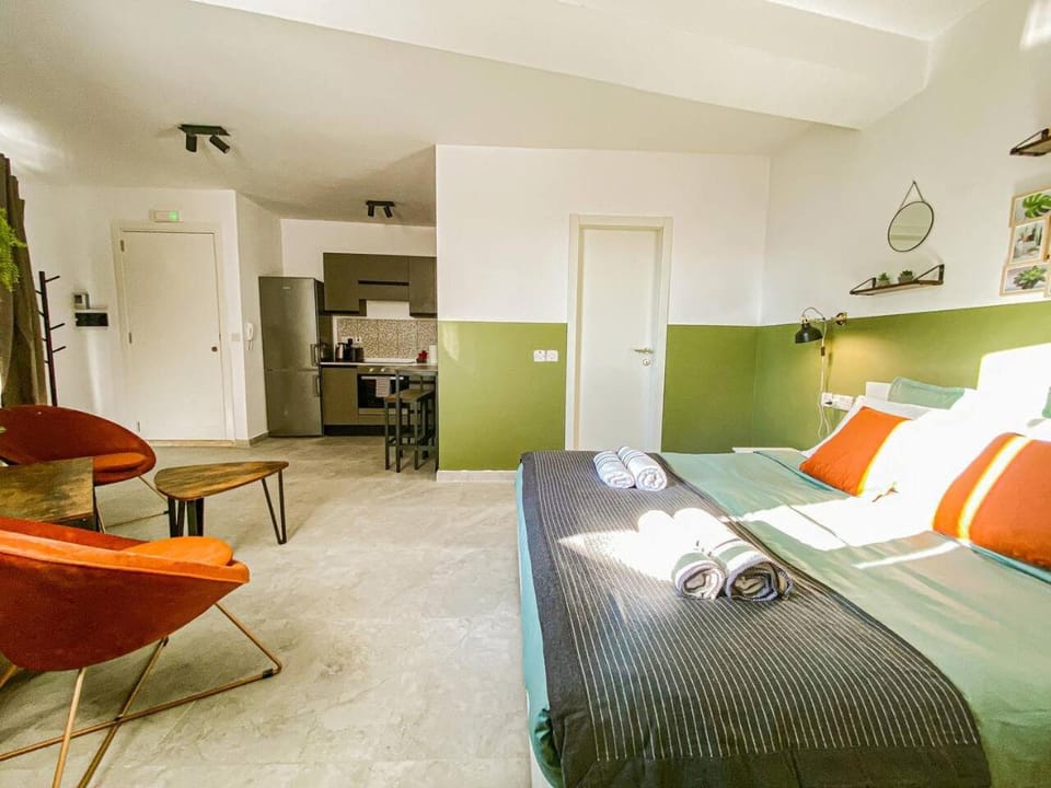 Green Studio in Gzira Apartment in Sliema