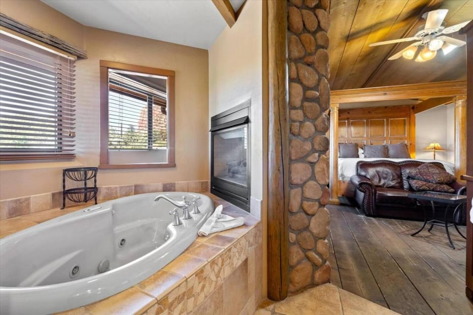 Bathroom, Bath, fireplace