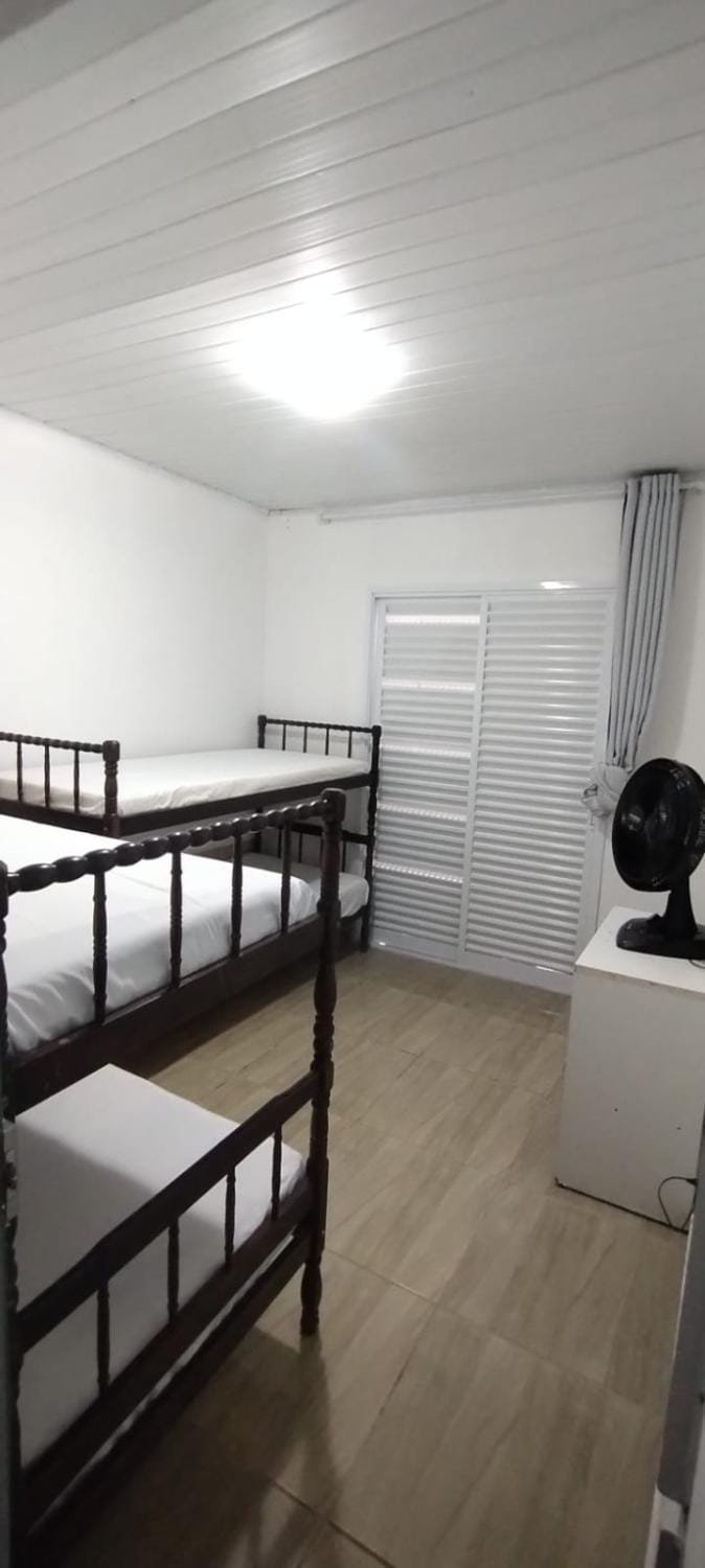 Casa com piscina House in Caraguatatuba