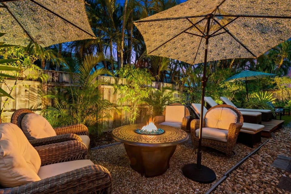 2 bed, steps from Wilton Drive, BBQ, fire pit House in Wilton Manors