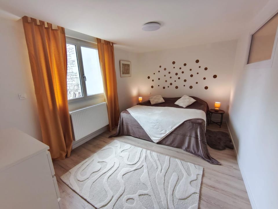 Living room, Bedroom