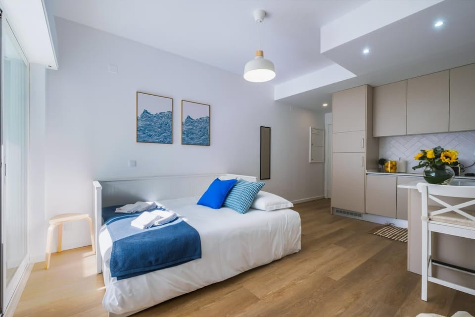 Beach Apartment by Portugal Portfolio Apartment in Lisbon District