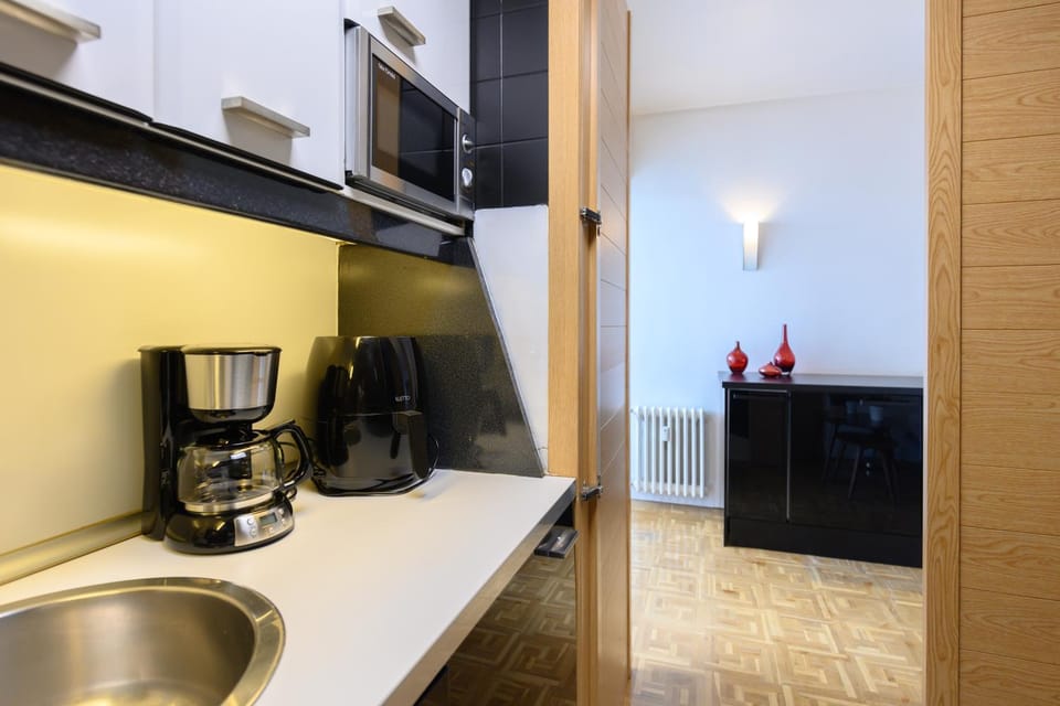 Piso de 2 Dormitorios con Vistas a la Ciudad Confort y Estilo en Madrid Temporal AGPE322 Apartment in Madrid