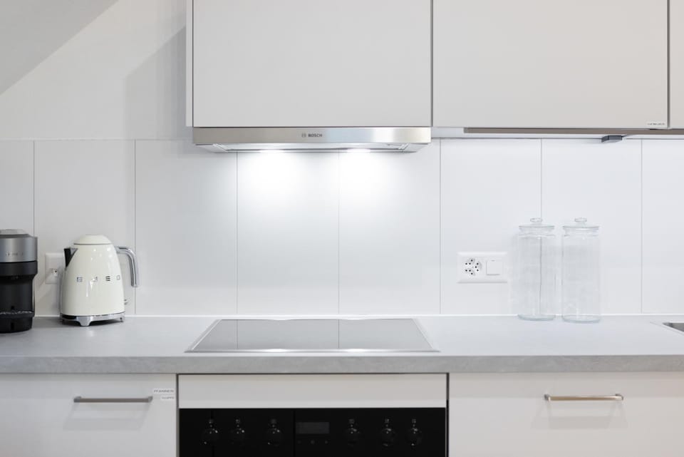 Kitchen or kitchenette, kitchen