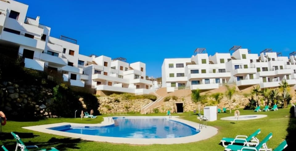 Garden, Swimming pool