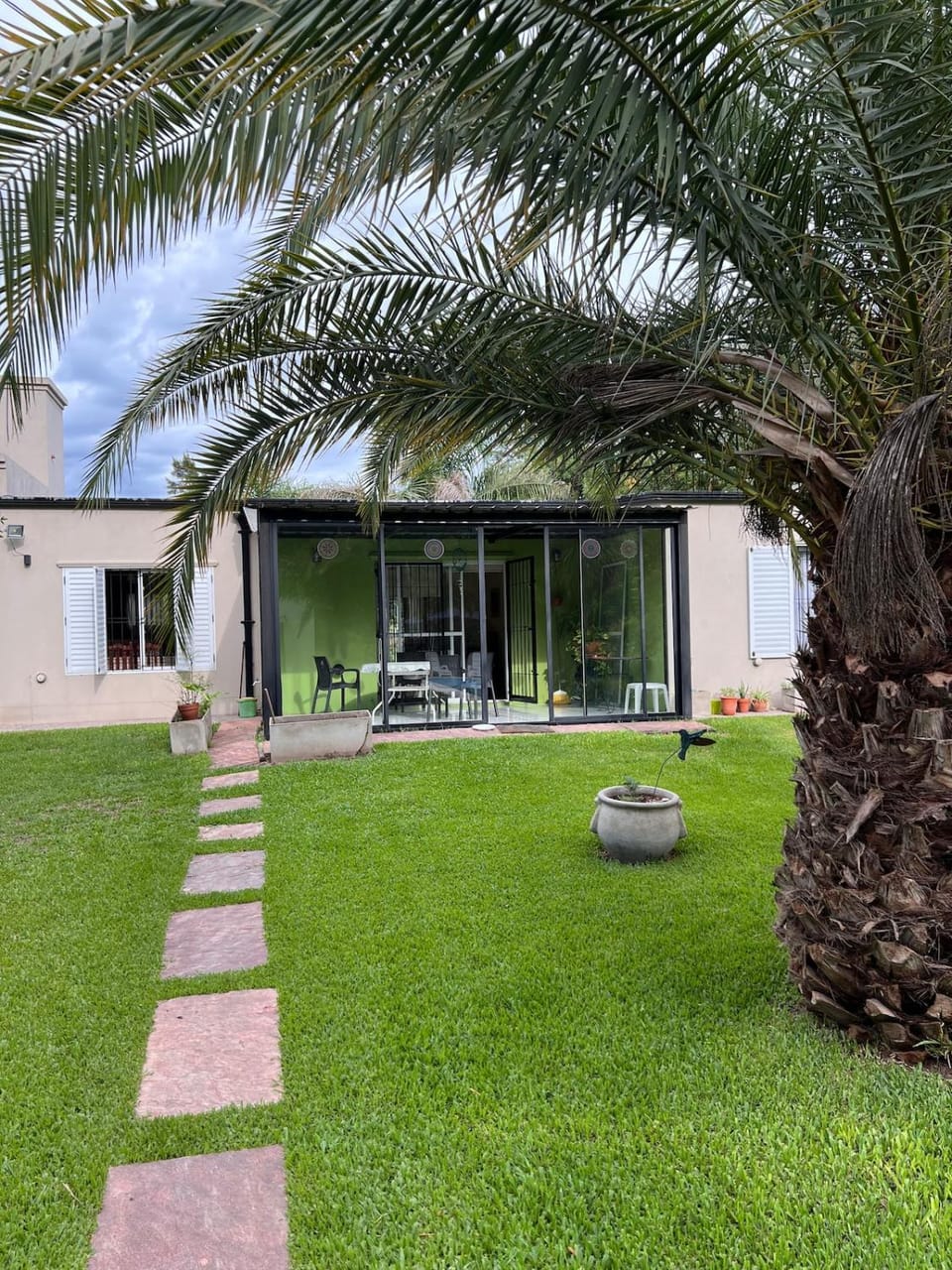Quinta Sakura House in Buenos Aires Province