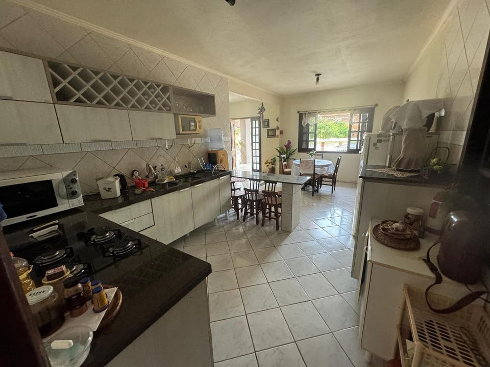Cód 16 - Casa a pouco a metros do mar House in Florianopolis