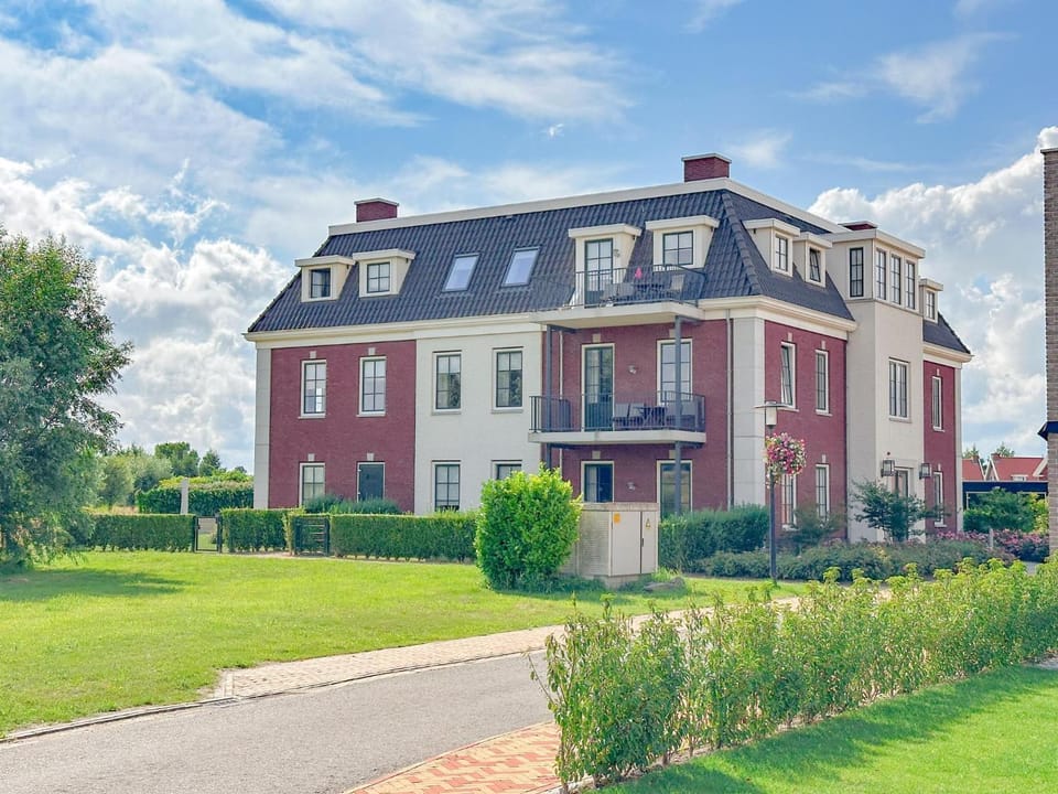 Property building, Summer