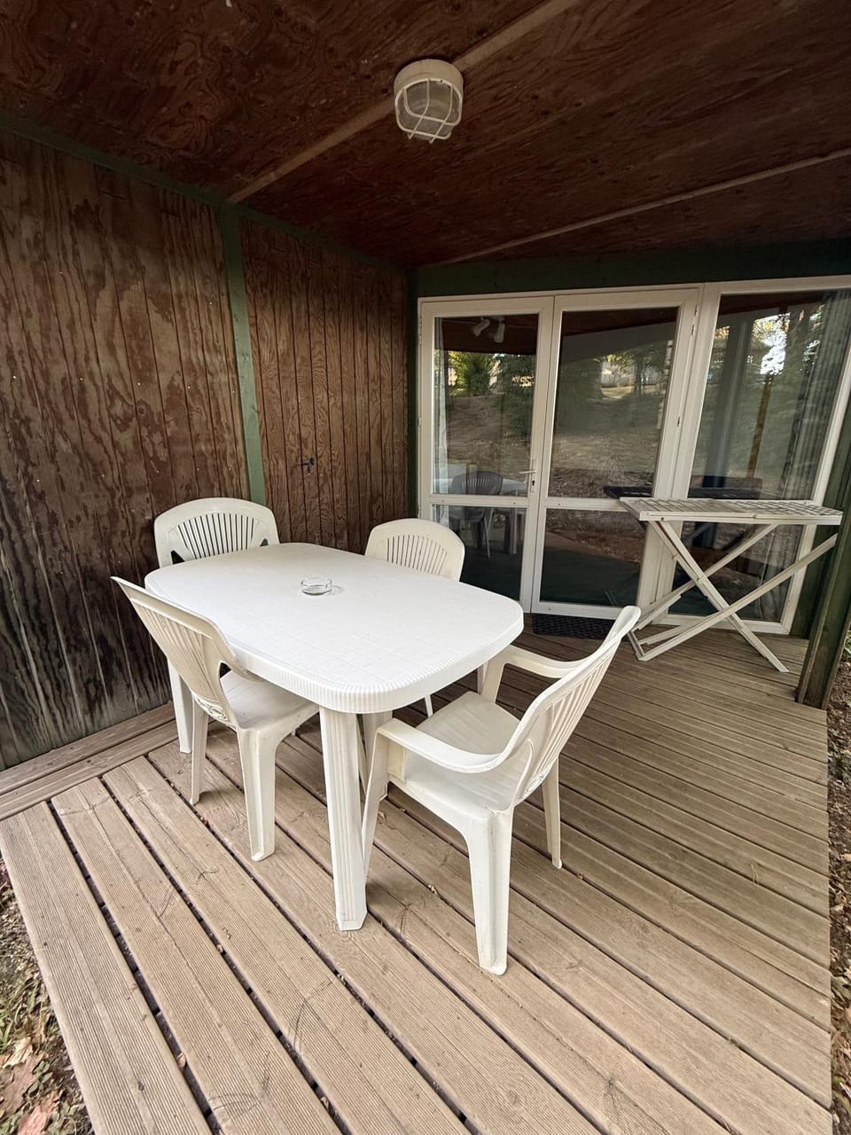 Chalet avec piscine sur le chemin de Compostelle Campground/ 
RV Resort in Occitanie