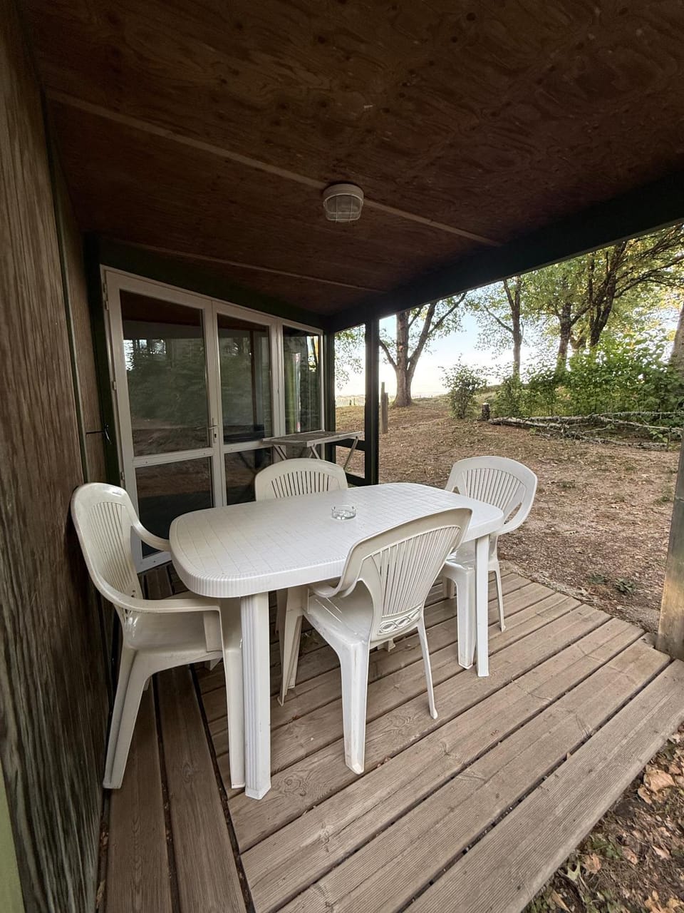 Chalet avec piscine sur le chemin de Compostelle Campground/ 
RV Resort in Occitanie