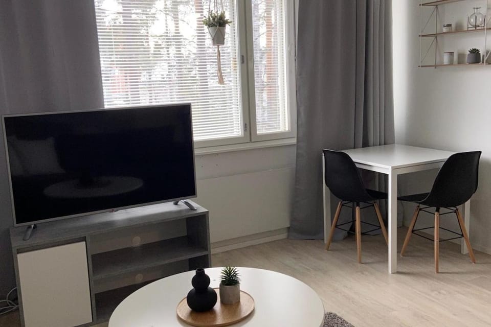 Communal lounge/ TV room, TV and multimedia, Dining area