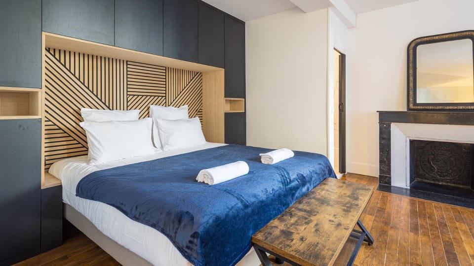 Bed, Bedroom