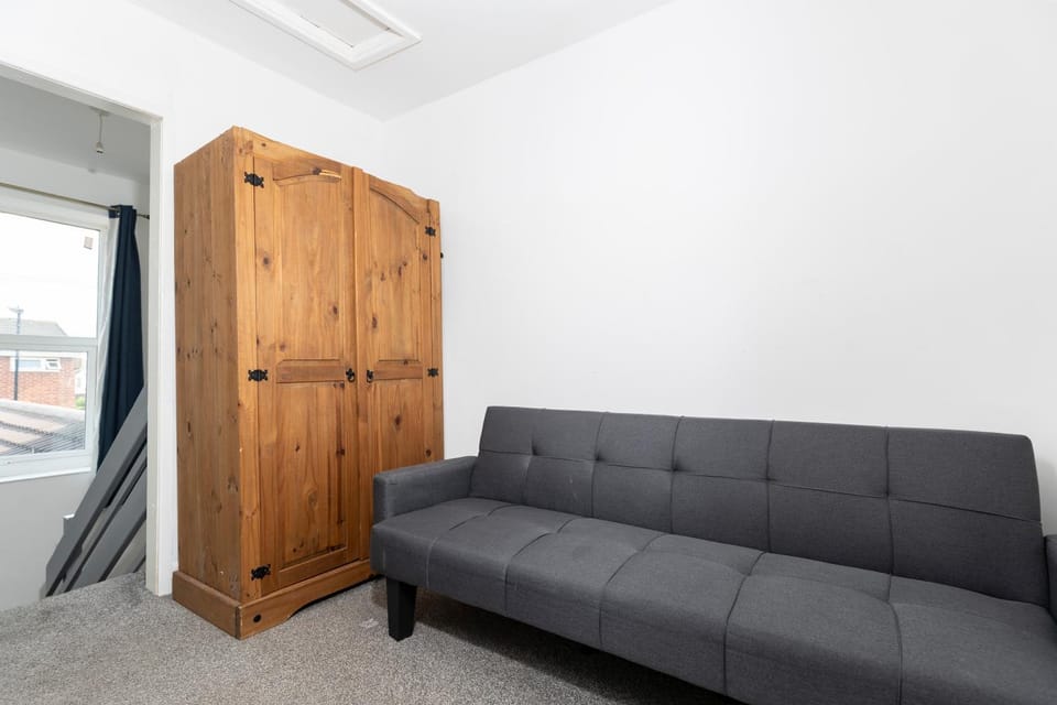 Seating area, wardrobe