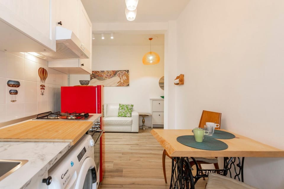Kitchen or kitchenette, Living room, Dining area