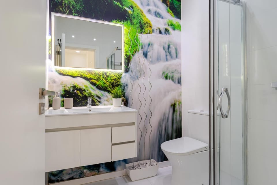 Shower, Bathroom